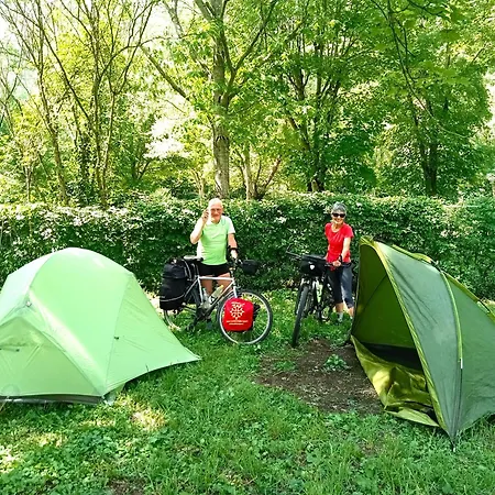 Camping Vert Lavande Belmont-sur-Rance Exterior photo